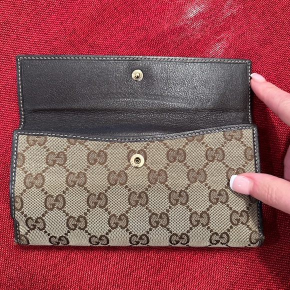 Gucci long wallet. - Picture 6 of 9